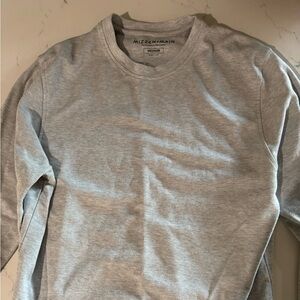 Two (2) Mizzen+Main Performance Long Sleeve Crewnecks